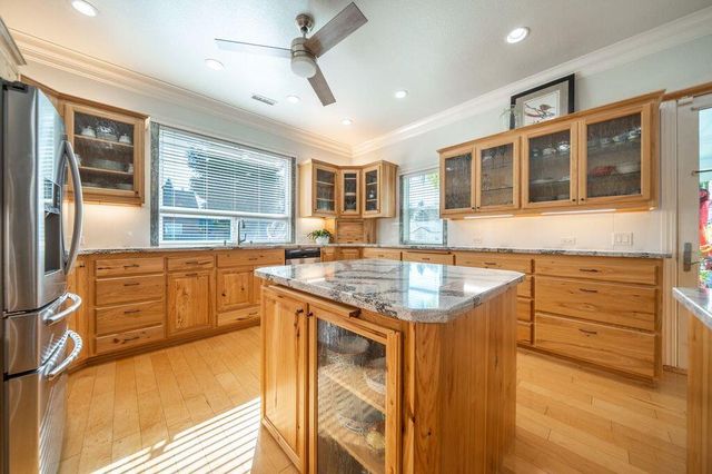 4813 St Charles Drive, Redding, CA 96002