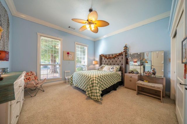 4813 St Charles Drive, Redding, CA 96002