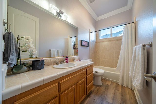 4813 St Charles Drive, Redding, CA 96002