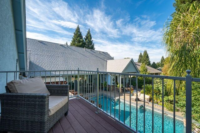 4813 St Charles Drive, Redding, CA 96002