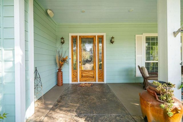 4813 St Charles Drive, Redding, CA 96002