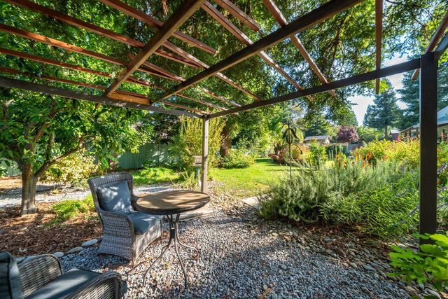 4813 St Charles Drive, Redding, CA 96002