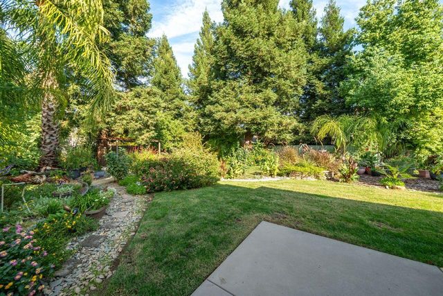 4813 St Charles Drive, Redding, CA 96002