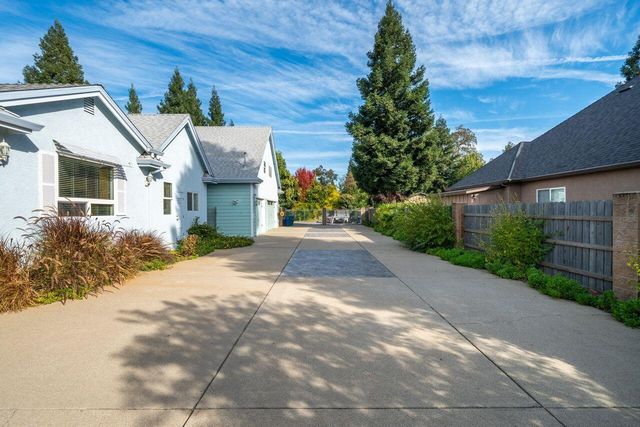 4813 St Charles Drive, Redding, CA 96002