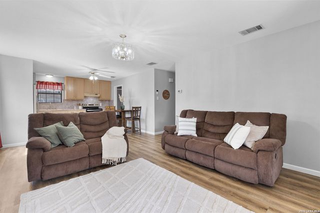 762 Avenue F, Poteet, TX 78065