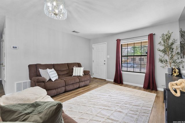 762 Avenue F, Poteet, TX 78065