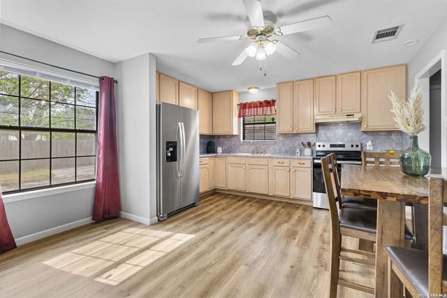 762 Avenue F, Poteet, TX 78065