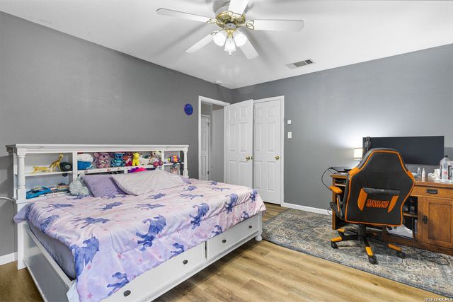762 Avenue F, Poteet, TX 78065