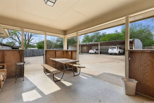 762 Avenue F, Poteet, TX 78065