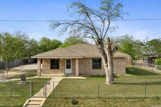 762 Avenue F, Poteet, TX 78065