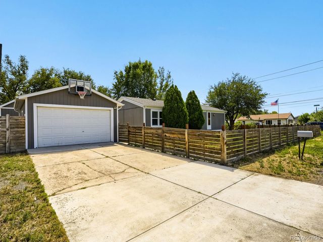 3090 W 55th Place, Denver, CO 80221