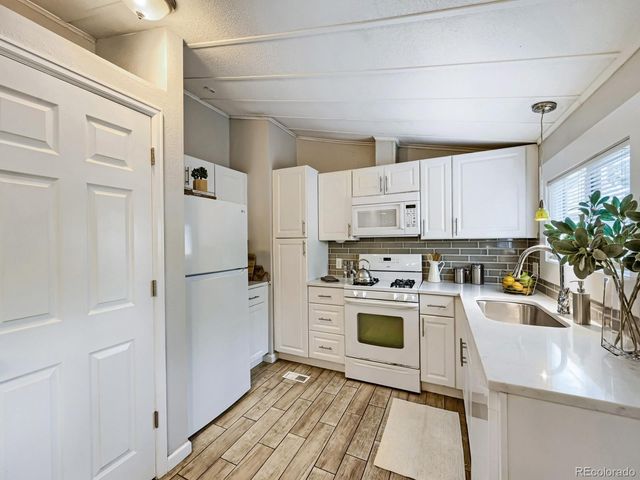 3090 W 55th Place, Denver, CO 80221