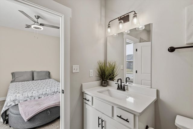 6424 SALLOWS CV, Bartlett, TN 38135