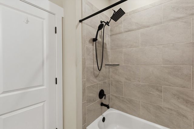 6424 SALLOWS CV, Bartlett, TN 38135