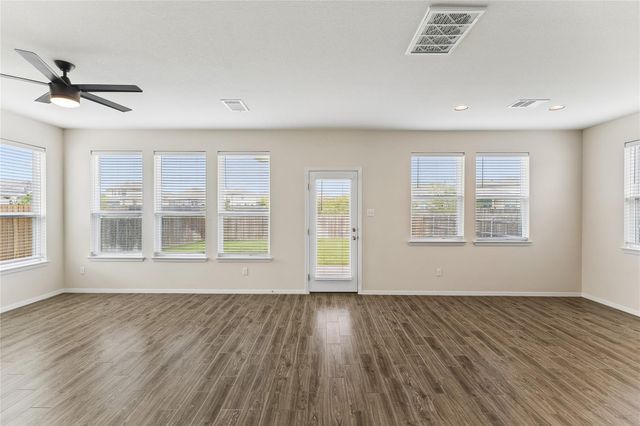 318 Schuylerville DR, Elgin, TX 78621