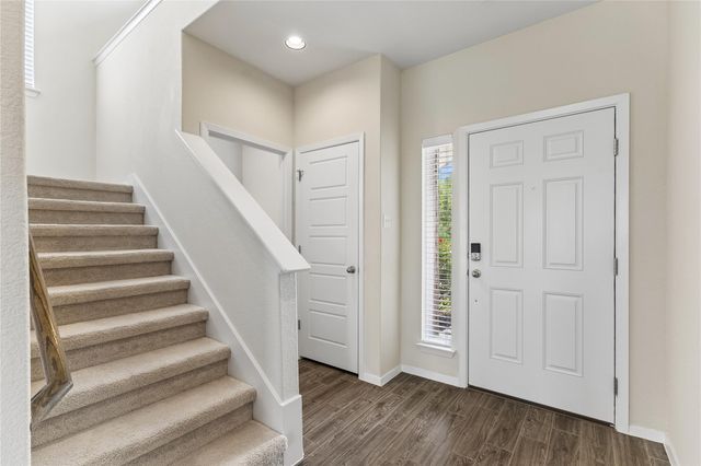 318 Schuylerville DR, Elgin, TX 78621