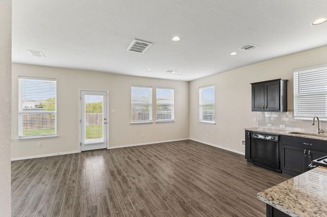 318 Schuylerville DR, Elgin, TX 78621