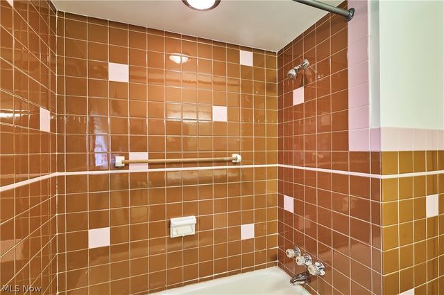 2964 Harris Avenue, Norton, OH 44203
