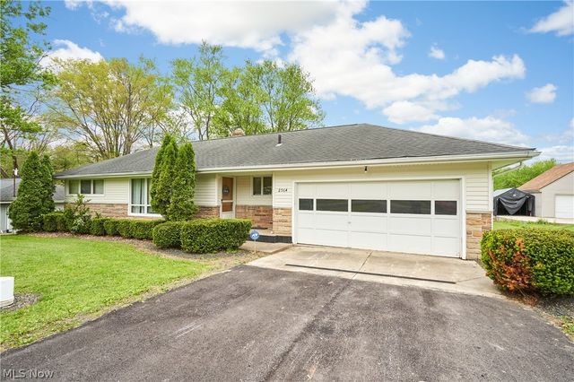 2964 Harris Avenue, Norton, OH 44203
