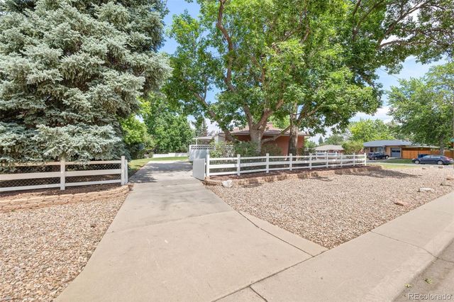 13563 W 21st Avenue, Golden, CO 80401