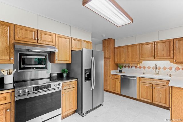 13563 W 21st Avenue, Golden, CO 80401