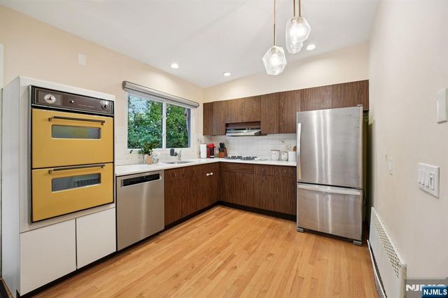 208 Prospect Avenue, Oradell, NJ 07649