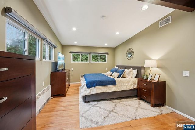 208 Prospect Avenue, Oradell, NJ 07649