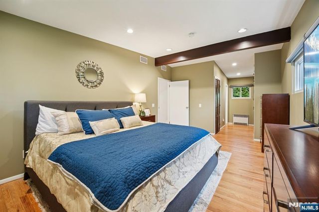 208 Prospect Avenue, Oradell, NJ 07649