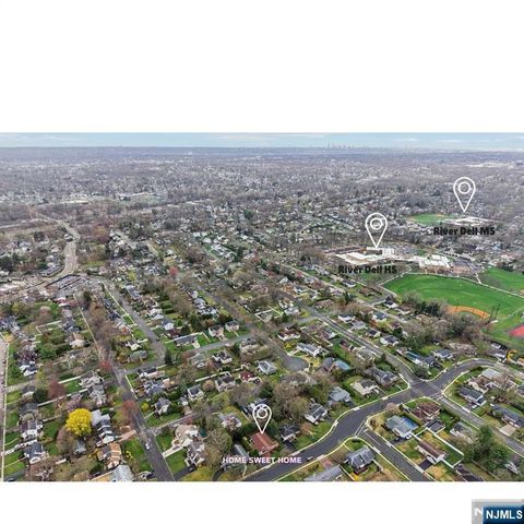 208 Prospect Avenue, Oradell, NJ 07649