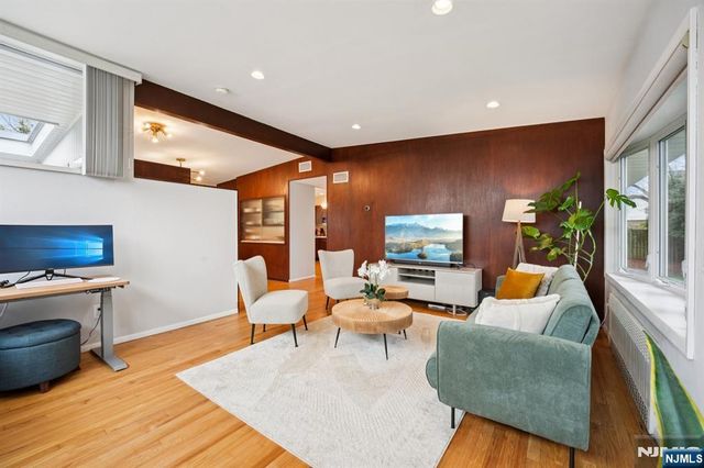 208 Prospect Avenue, Oradell, NJ 07649