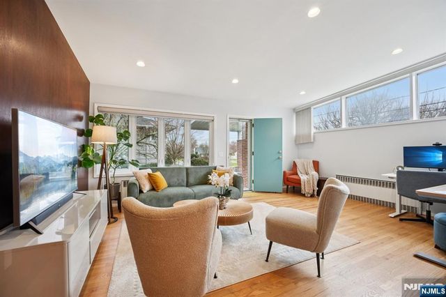 208 Prospect Avenue, Oradell, NJ 07649