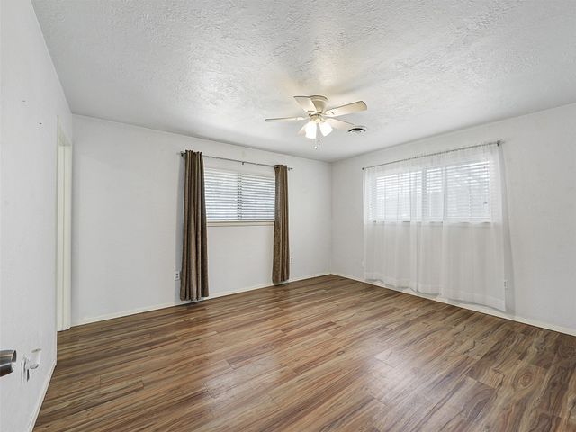 1023 Piping Rock Street, Denton, TX 76205