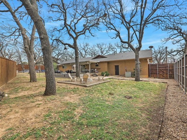 1023 Piping Rock Street, Denton, TX 76205