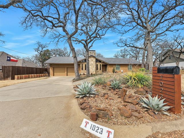 1023 Piping Rock Street, Denton, TX 76205