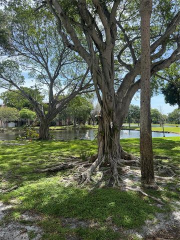 2312 S Cypress Bend Drive 107, Pompano Beach, FL 33069
