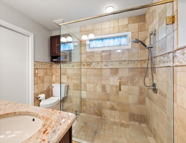 11311 LINBANKS PLACE, Tampa, FL 33617