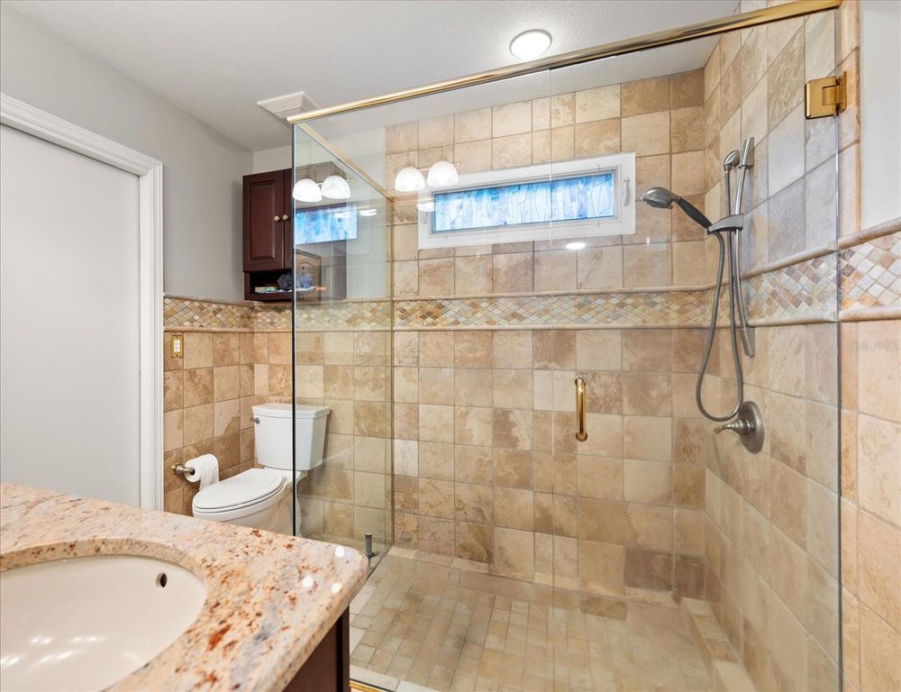 Image 46 of property listing at 11311 LINBANKS PLACE, Tampa, FL 33617