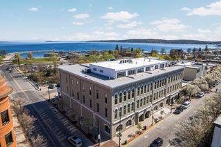 109 E Front Street, Traverse City, MI 49684