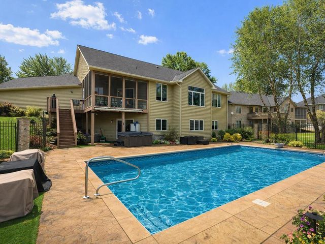 1603 Goldenrod Court, Northfield, MN 55057