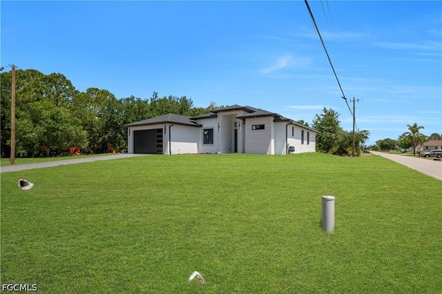 3500 7th ST SW, Lehigh Acres, FL 33976