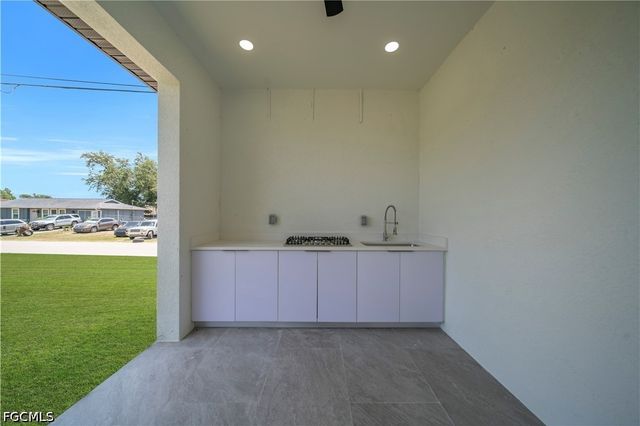 3500 7th ST SW, Lehigh Acres, FL 33976