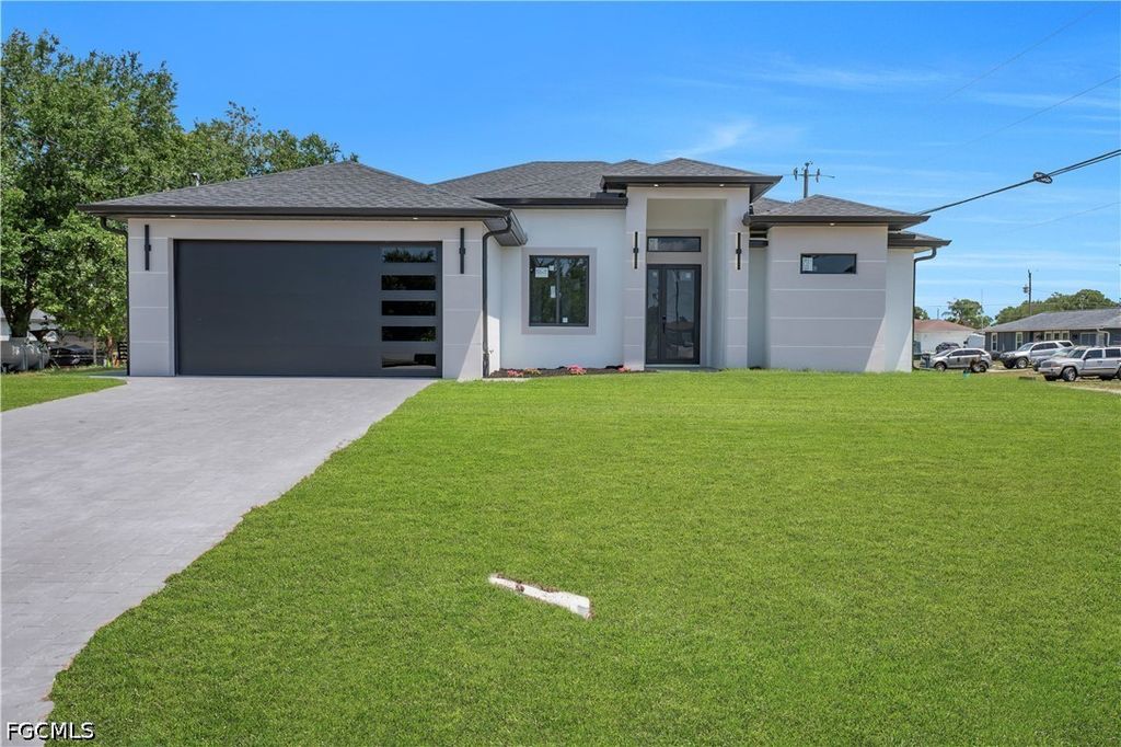 3500 7th ST SW, Lehigh Acres, FL 33976