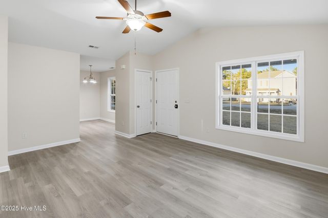 107 Blossom Court, Maple Hill, NC 28454