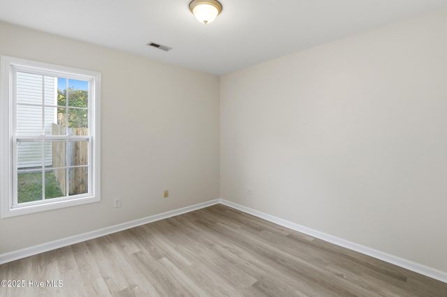 107 Blossom Court, Maple Hill, NC 28454