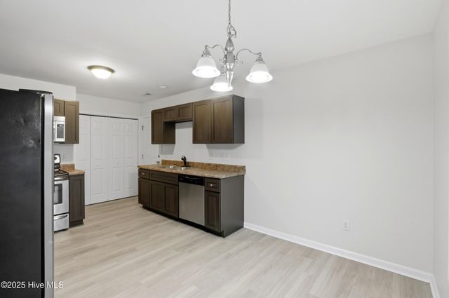 107 Blossom Court, Maple Hill, NC 28454