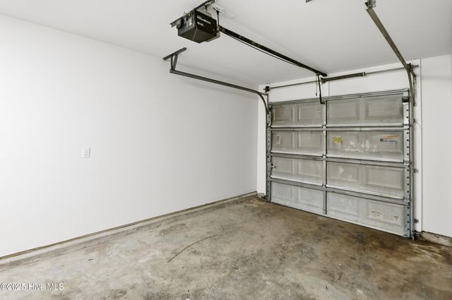 107 Blossom Court, Maple Hill, NC 28454