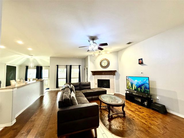 10312 Flat Creek Trail, Mckinney, TX 75072