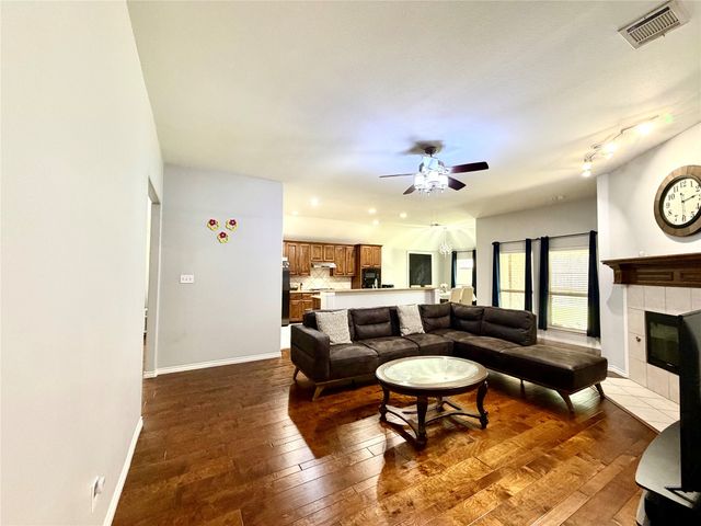 10312 Flat Creek Trail, Mckinney, TX 75072