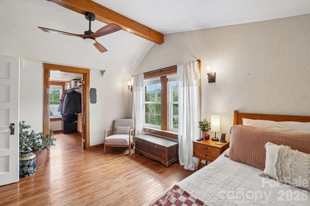 111 Bennett Street, Burnsville, NC 28714