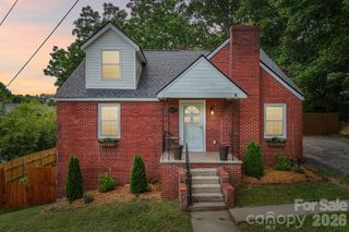 111 Bennett Street, Burnsville, NC 28714